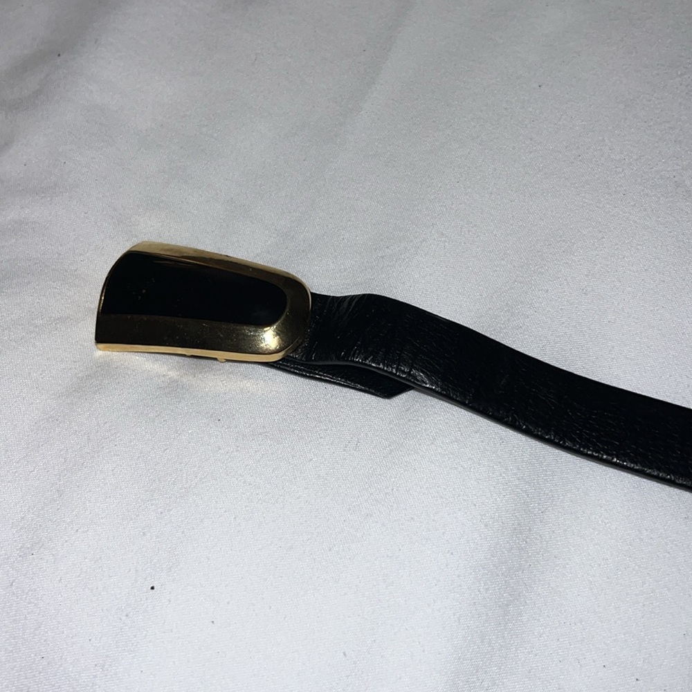 St John vintage clasp belt - Picture 2 of 3